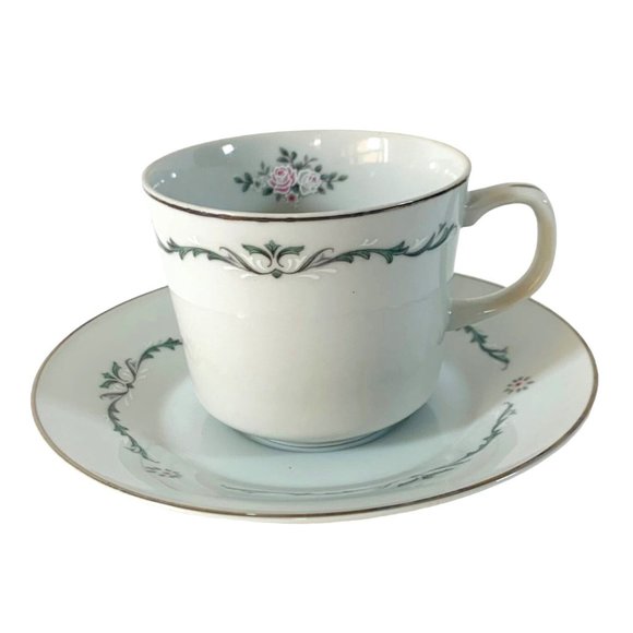 Set of 4 Signature Collection Petite Bouquet China Cup Saucer Tea Coffee Replace - Picture 2 of 7
